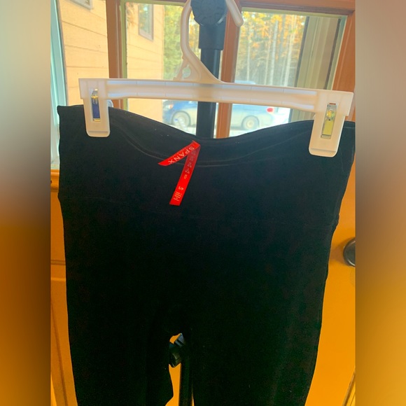 Spanx Velvet Leggings - Picture 3 of 3